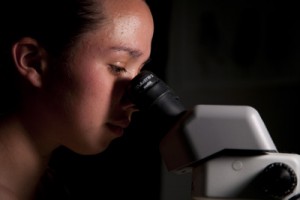 StudentUsingMicroscope The University of Maryland will build its quantum physics lab by 2013.