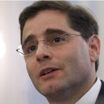 julius234 Genachowski lauded the FCC's plan to expand high-speed web connections across the US.
