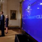 ccsummit77 Obama spoke to more than 100 community college officials at the White House.