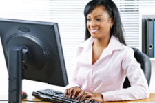 College help-desk services lagging in tech use