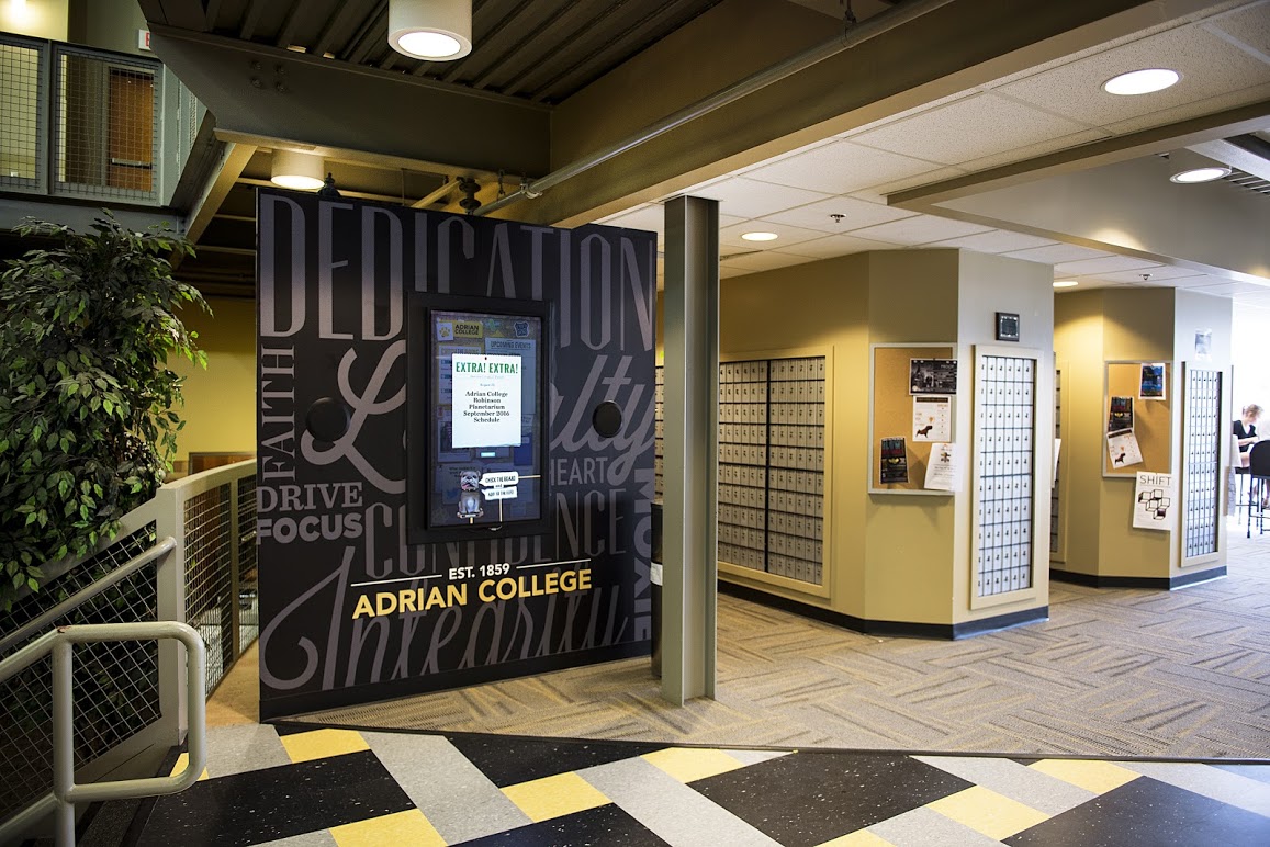 Digital sign in Student Center.