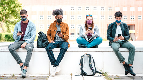 Here are 4 ways COVID impacted college students