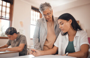 Changing student expectations and AI’s effect on the classroom among defining trends for higher education faculty in new research.