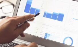 A new report outlines a phased approach designed to foster data-informed decision-making and improved student outcomes from learning analytics