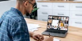 The CHLOE 10 report, focusing on online learning, reveals a boom in short-term credentials, along with uneven progress on AI across higher ed